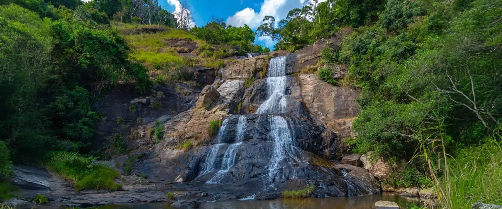 Diyaluma Waterfalls