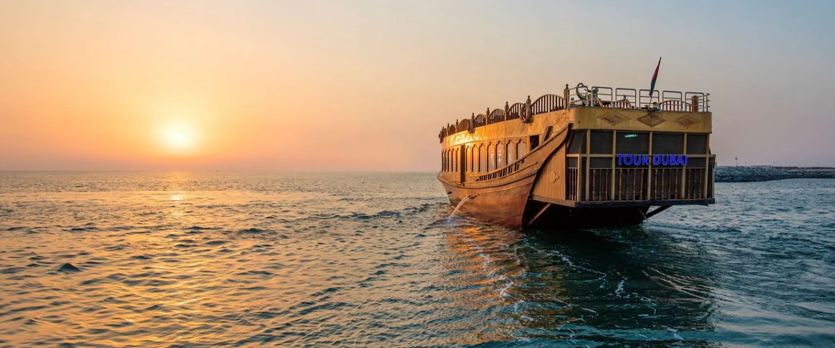 Dhow Cruise Dubai Marina
