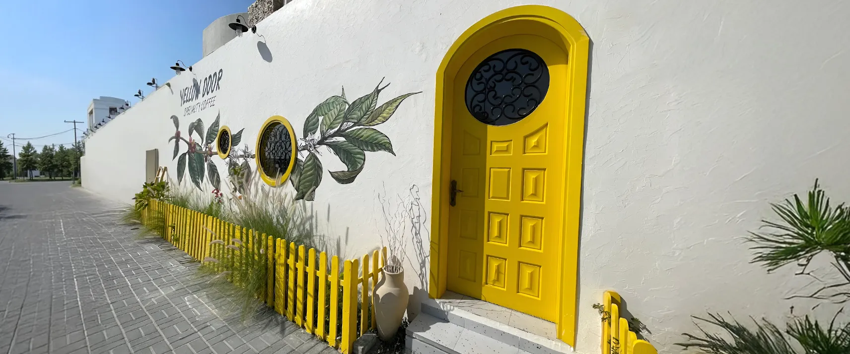 Yellow Door Cafe