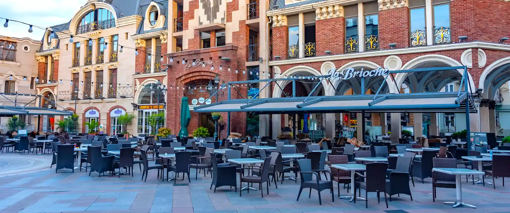 Stroll through Piazza Batumi